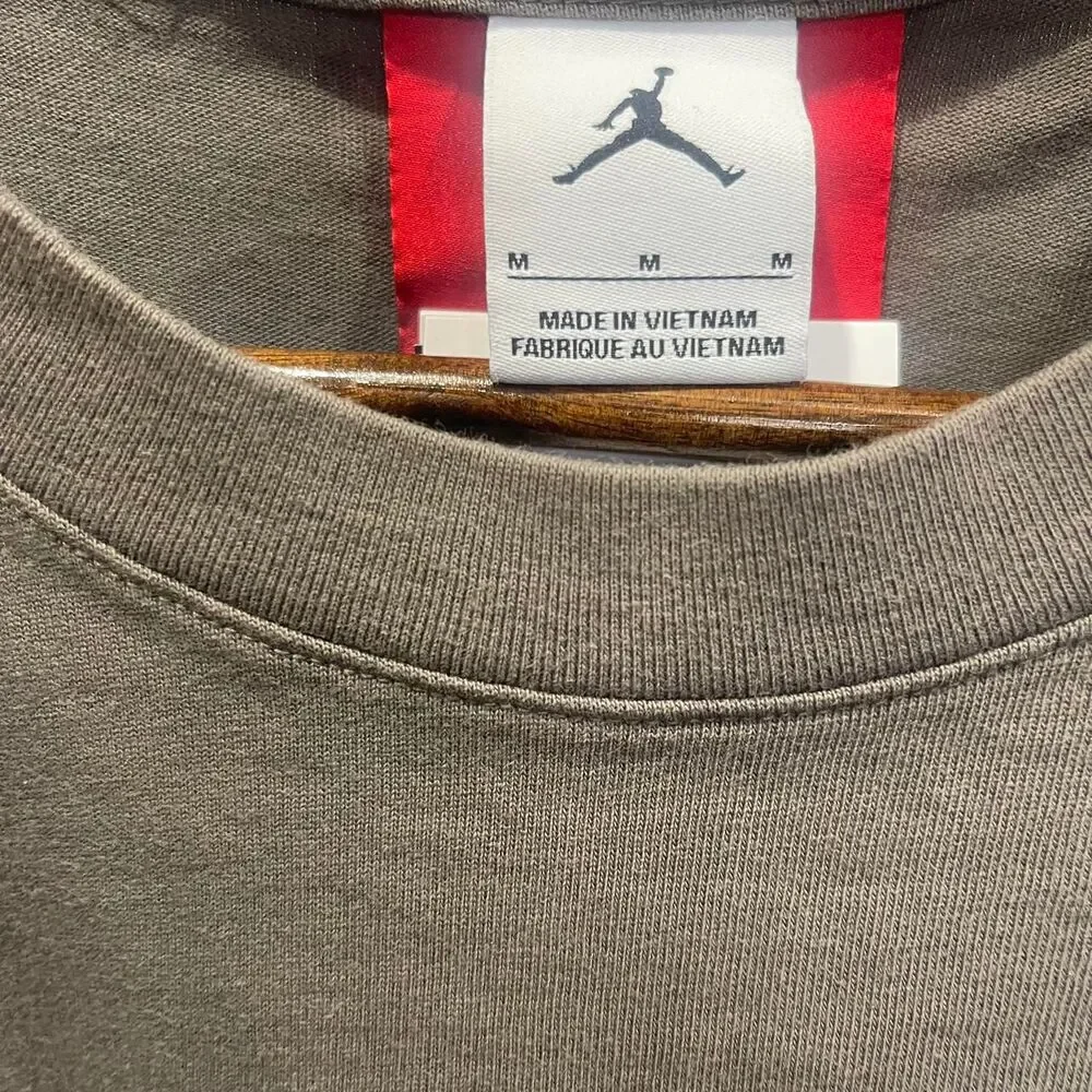 Jordan Men's Brown and Khaki T-shirt